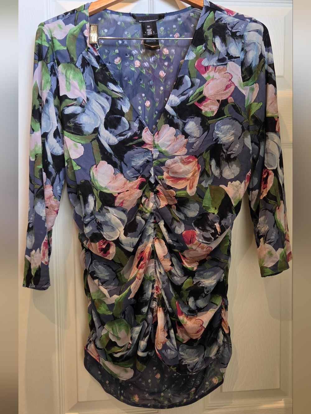 White House Black Market Ruched And Reversible Blue/Pink Floral Stretchy Top